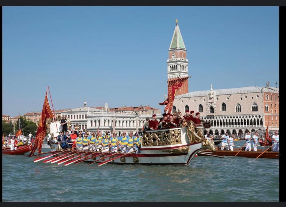 The B Collection - San Marco Riva Schiavoni * Venecia